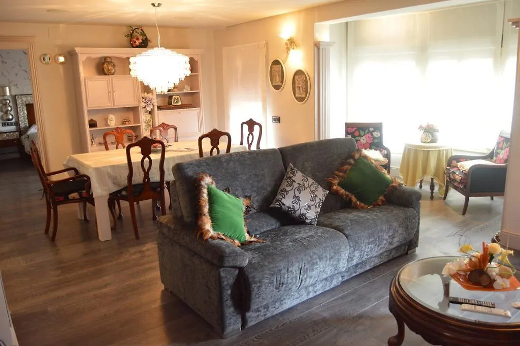Tarragona Suites Prat De La Riba contacts